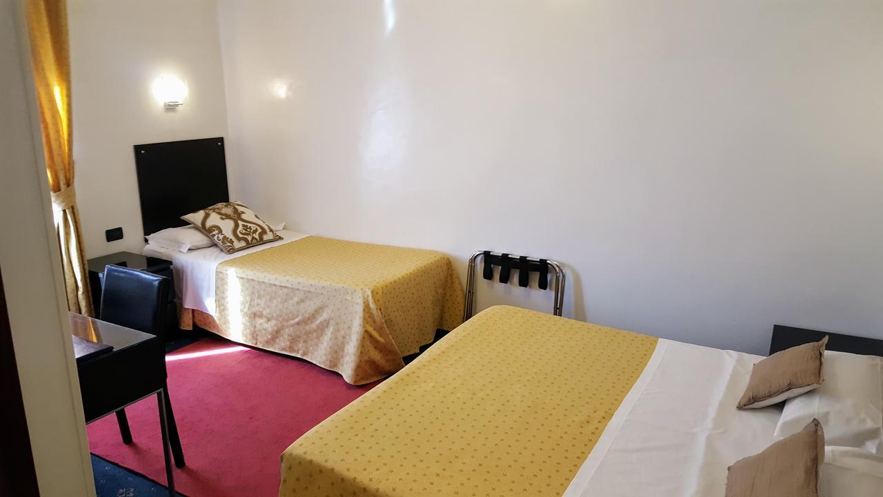 Hotel Ponte Sassi Turijn Buitenkant foto