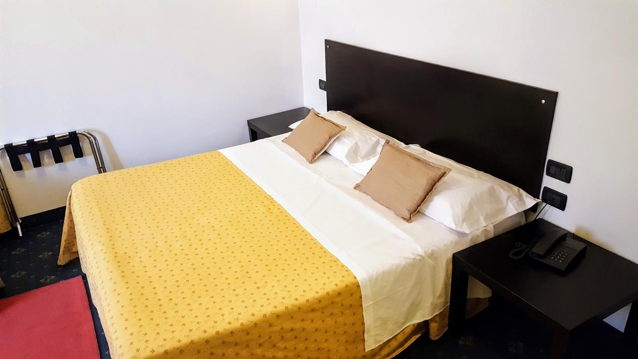 Hotel Ponte Sassi Turijn Buitenkant foto